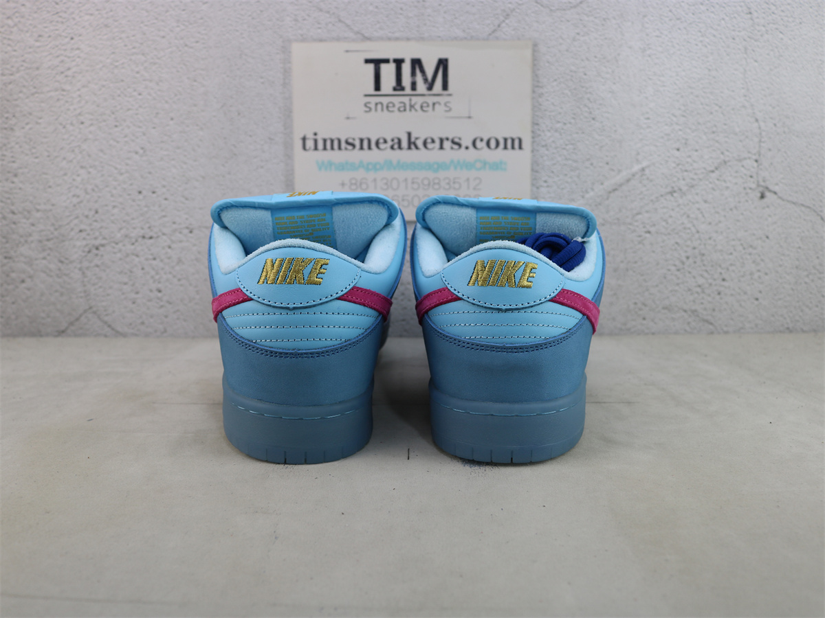 Nike SB Dunk Low Run The Jewels DO9404-400